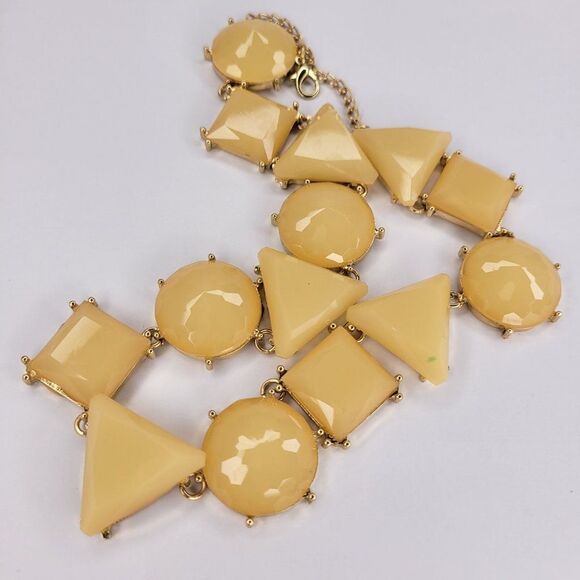 Yellow Stone Cabochon Bib Necklace - Picture 3 of 4